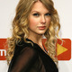 1251125967 taylor swift 290x402