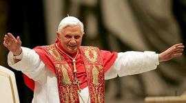 Timeline: Papado de Benedicto XVI
