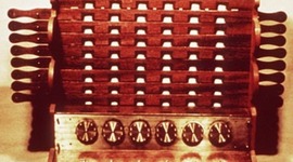 Timeline: hechos mas importantes de la historia de la informatica En 1624 Wilhelm Schickard construye la primera calculadora mecánica.