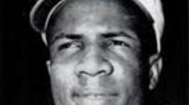 Timeline: The Life of Frank Robinson