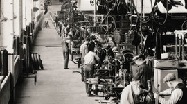 Timeline: THE INDUSTRIAL REVOLUTION