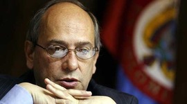 Timeline: José Obdulio Gaviria y su relación El Tiempo