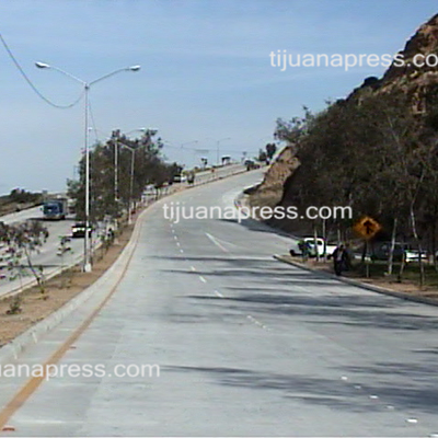 Timeline: Pasan los años y el segundo acceso a Playas de Tijuana, sigue inconcluso.