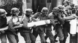 Timeline: Een wereld vol tegenstellingen,