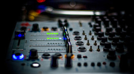 Timeline: History of American Music:The Rise of Electronic Music