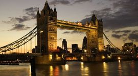 Timeline: The Real Elizabeth