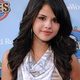 Selena gomez2 240