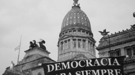 Timeline: 30 años de Democracia