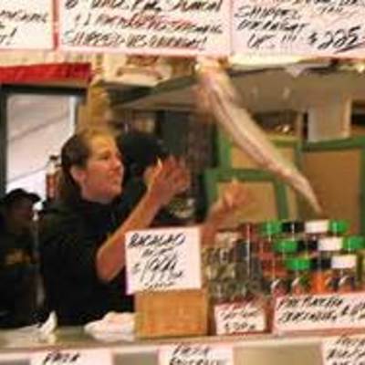 Timeline: Fish Throwing at Famous Pike's Market