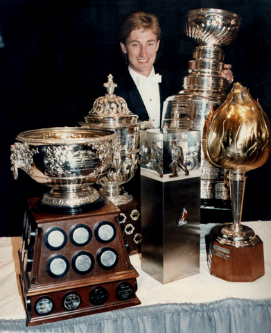 Wayne Gretzky — Hockey's greatest player timeline | Timetoast timelines