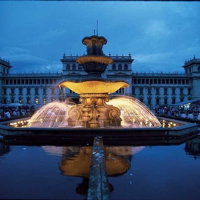 Timeline: HISTORIA DEL CURRÍCULUM (EN GUATEMALA - NIVEL MUNDIAL)