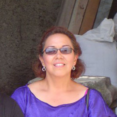 Timeline: Iraís A.T. Biografía