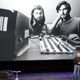 Steve jobs onstage with young steve jobs 334x250