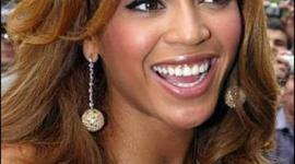 Timeline: Beyonce By: Ashley T.