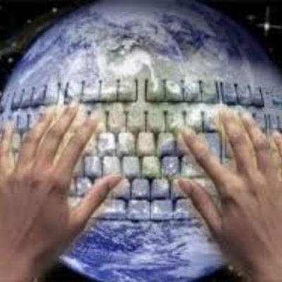 Timeline: Historia y desarrollo de la educación a distancia