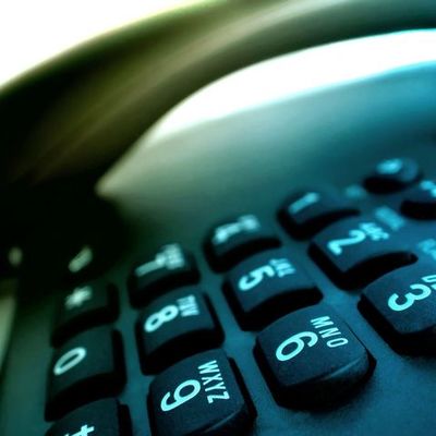 Timeline: Le téléphone abolit les distances