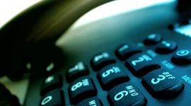 Timeline: Le téléphone abolit les distances