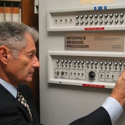 Timeline: Tim Berners Lee