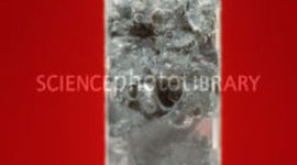 Timeline: Ácido clorhídrico con aluminio