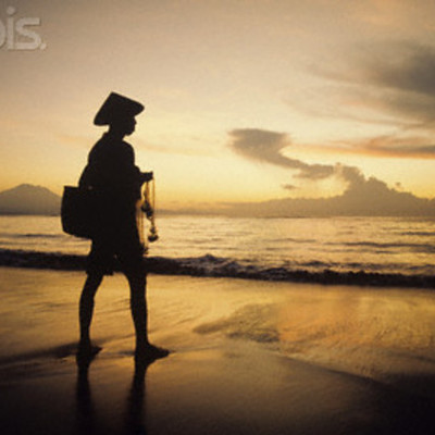 Timeline: Liburan Di Bali; ChristianZitta