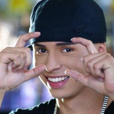 Timeline: REYKON "EL LIDER"