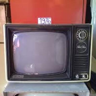 Timeline: en mi casa había televisor en blanco y negro