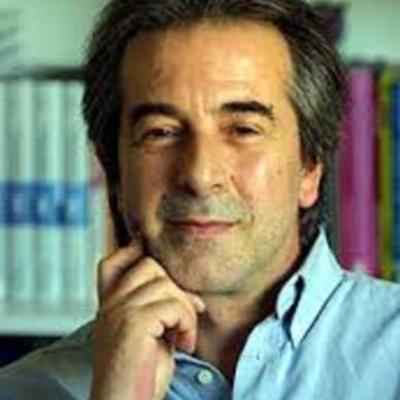 Timeline: Biografia do autor do mês de novembro de 2013 - Álvaro Magalhães