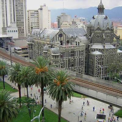 Timeline: Desarrollo del Diseño en Colombia durante el siglo XX