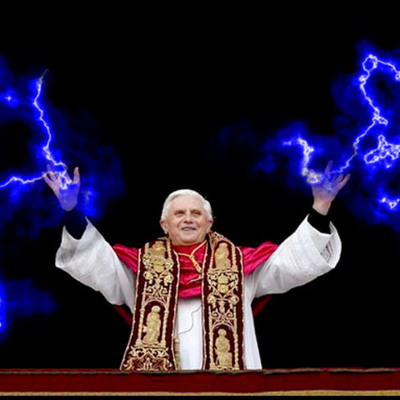 Timeline: Paaviuden Historia