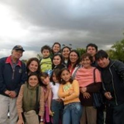 Timeline: Biografía Emma Segura UPN 1987 Entorno familiar