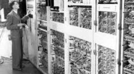 Timeline: historia de la internet y generacion de los computadores