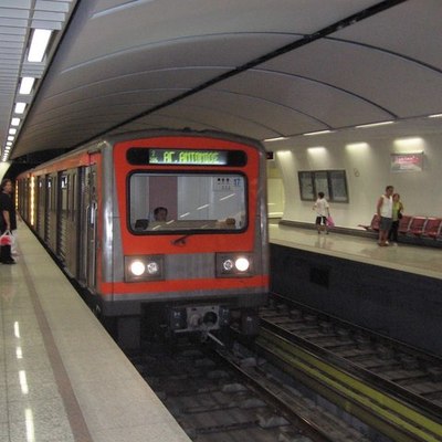 Timeline: istoria-tou-metro