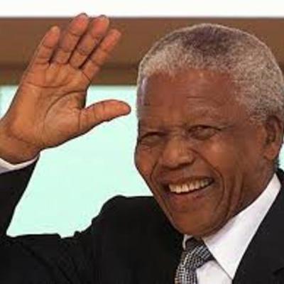 Timeline: Biografía de Nelson Mandela.
