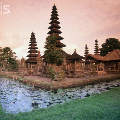 Timeline: Liburan di Bali