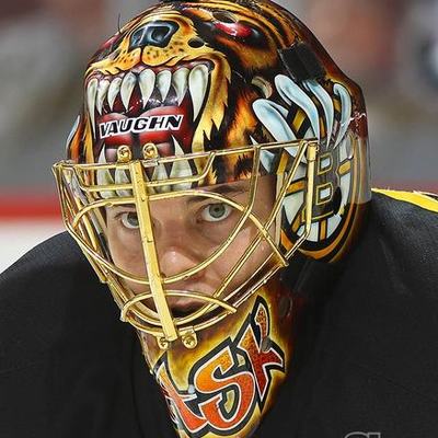 Timeline: Historique du casque de gardien de but