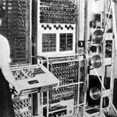 Timeline: Historia_PC_Angela Yulieth Betancourth_SENA