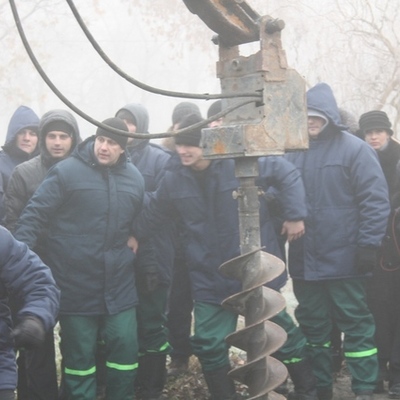 Timeline: Хроника строительства АЗС на проспекте Героев Сталинграда