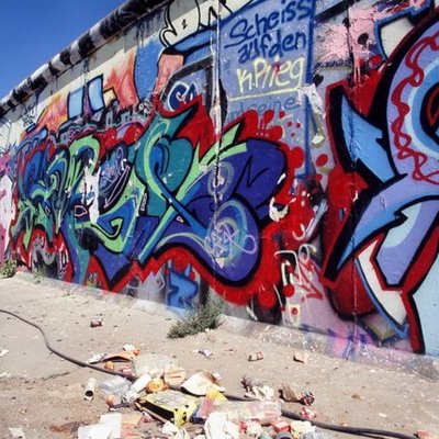 Timeline: The Construction of the Berlin Wall