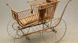 Timeline: Από το 1733 μέχρι σήμερα...Ηεξέλιξη του παιδικού καροτσιού στη ζωή μας!!!