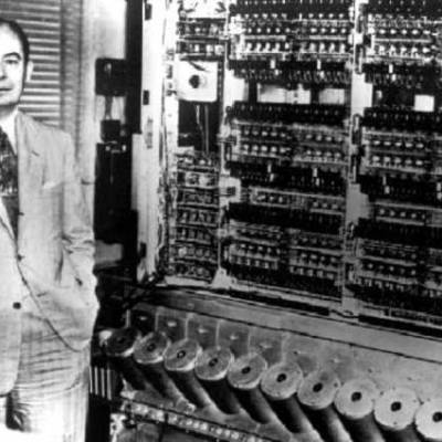 Timeline: Computer Pioneers
