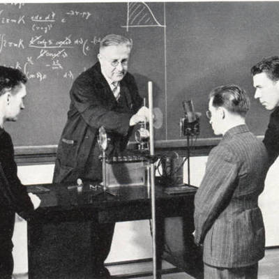 Timeline: Füüsika ajaloo tähtsündmused 01.01.1894 kuni Jaan Poska surmani 07.03.1920