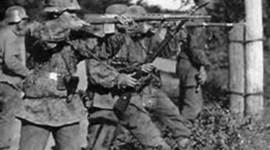 Timeline: storm cloud gathers(WWII) Roeder