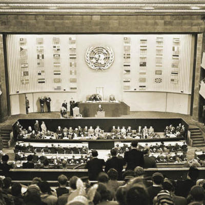 Timeline: Infancia y Mundo