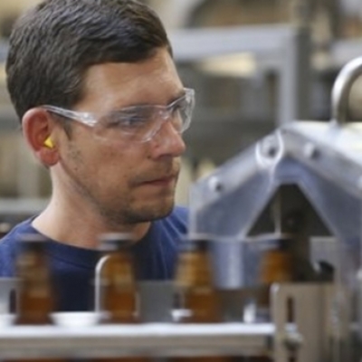 Timeline: Historia de la Manufactura (Luis Alberto Vega 11480)