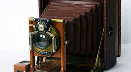 Timeline: HISTORY OF PHOTOGRAPHY