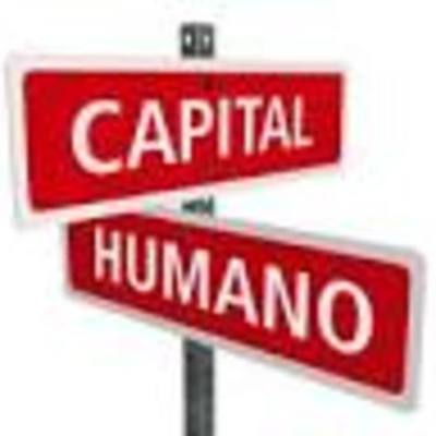 Timeline: HISTORIA DEL CAPITAL HUMANNO