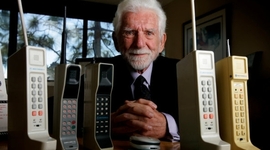 Timeline: Cellphone Timeline