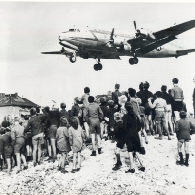 Timeline: De Koude Oorlog