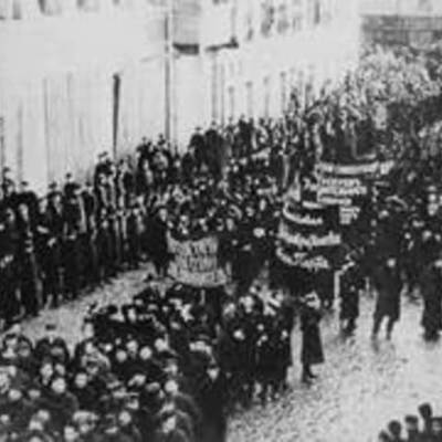 Timeline: Brittany and Brianna on Russia's Revoltution