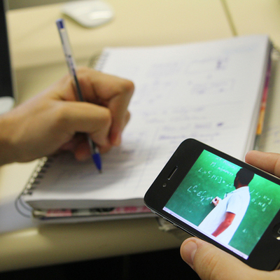 Timeline: Educação e mídias: uma relação delicada (Autora: Márcia Barbosa da Silva)